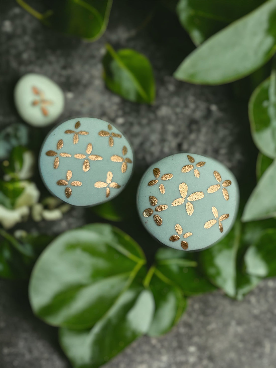 🌼 How to Style Handmade Earrings for Every Occasion